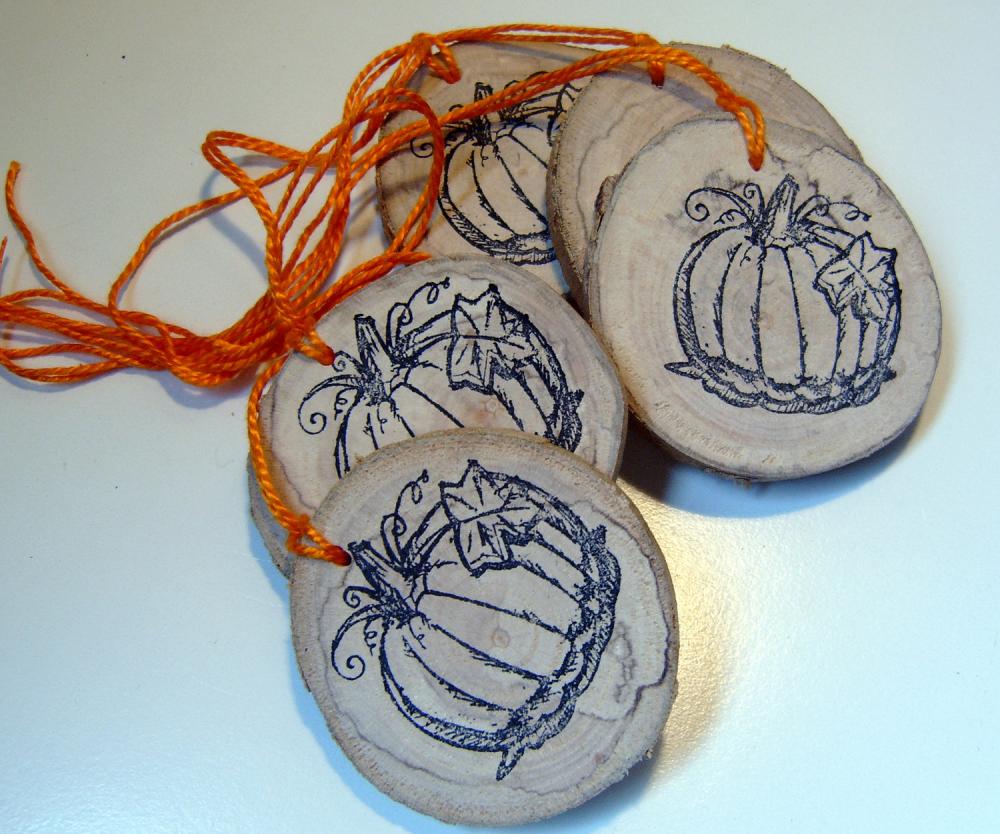 12 Rustic Wooden HangTag Ornament Party Favors