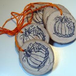 12 Rustic Wooden HangTag Ornament Party Favors